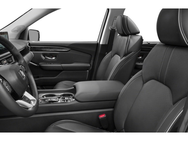 2023 Honda Pilot Touring AWD Interior Shot 4