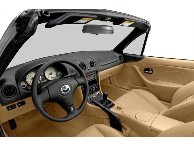 2003 Mazda MX-5 Miata 2dr Conv Manual Interior Shot 2