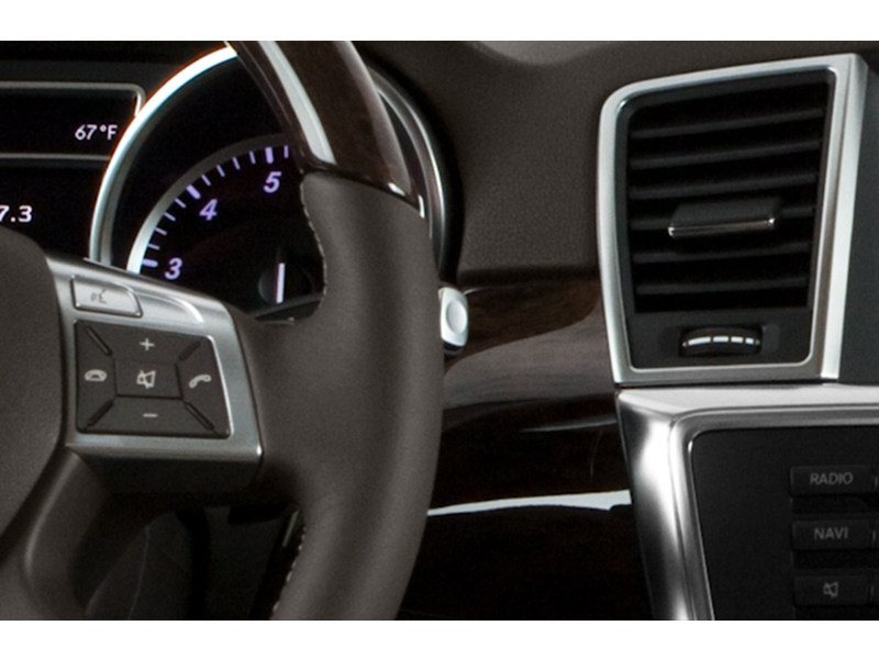 2013 Mercedes-Benz M-Class Base Exterior Shot 9