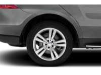 2014 Mercedes-Benz M-Class Base Exterior Shot 5