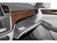 2014 Mercedes-Benz M-Class Base Interior Shot 4