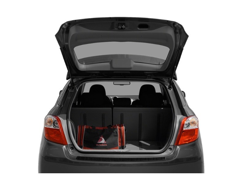 2012 Toyota Matrix 4dr Wgn Auto FWD Exterior Shot 4