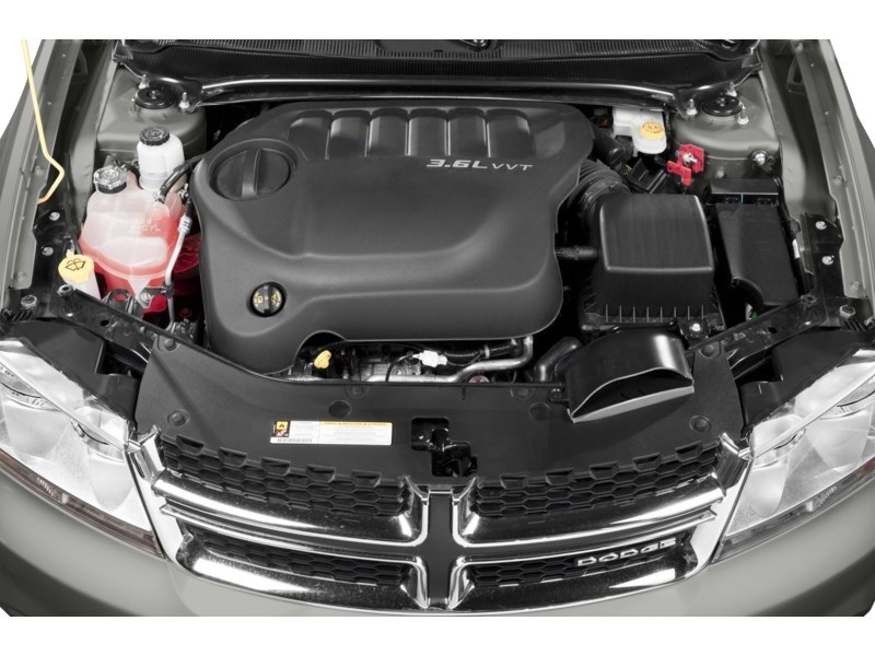 2013 Dodge Avenger SXT Exterior Shot 3