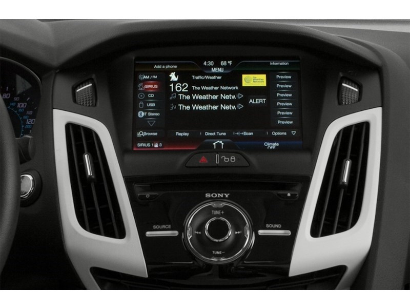 2013 Ford Focus 4dr Sdn SE Interior Shot 9