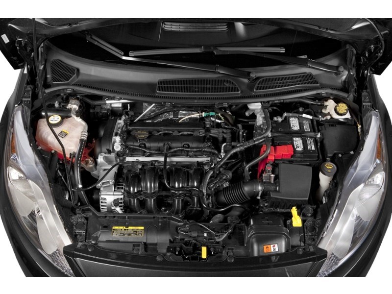2013 Ford Fiesta 5dr HB SE Exterior Shot 3