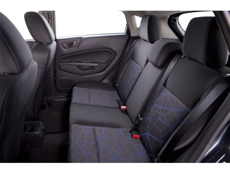 2013 Ford Fiesta 5dr HB SE Interior Shot 6