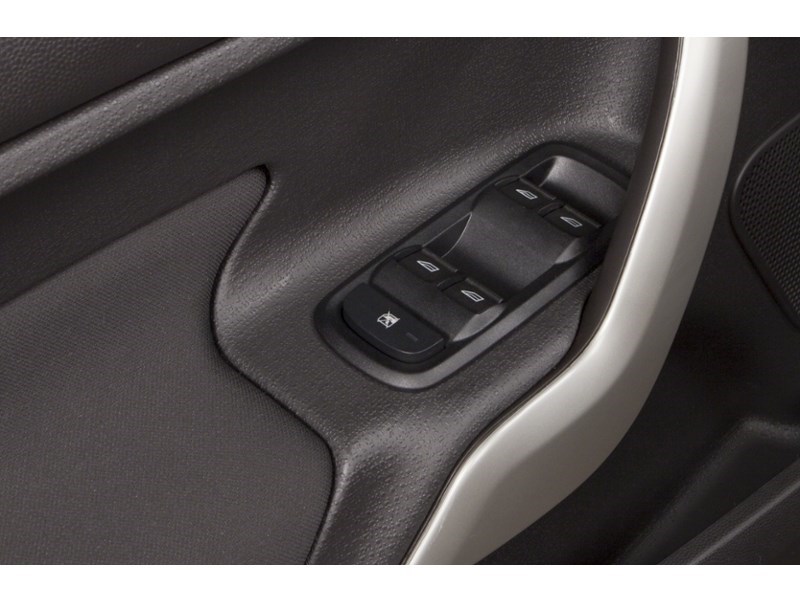 2013 Ford Fiesta 5dr HB SE Exterior Shot 10
