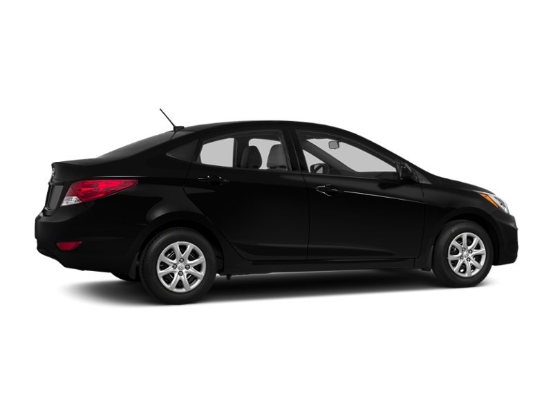 2013 Hyundai Accent 4dr Sdn Man GL *Ltd Avail* Exterior Shot 2