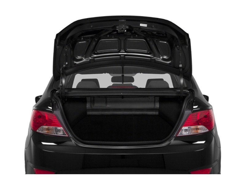 2013 Hyundai Accent 4dr Sdn Auto GL Exterior Shot 4