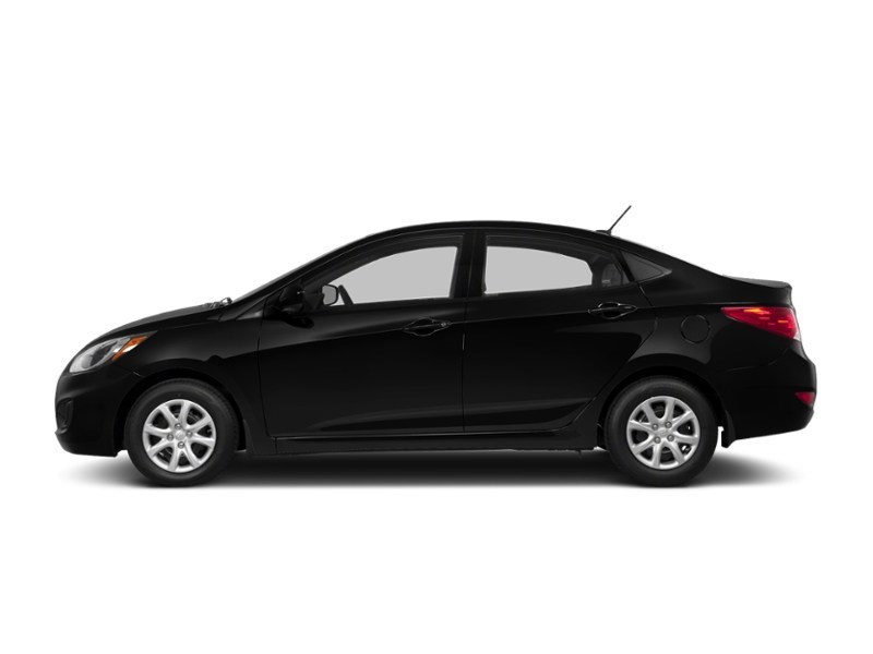 2013 Hyundai Accent 4dr Sdn Auto GL Exterior Shot 7