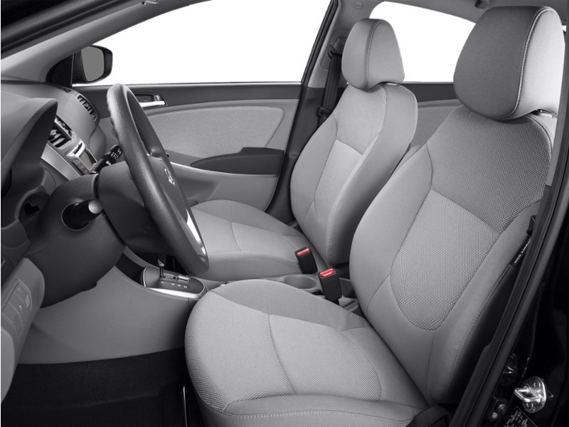 2013 Hyundai Accent 4dr Sdn Auto GL Interior Shot 9