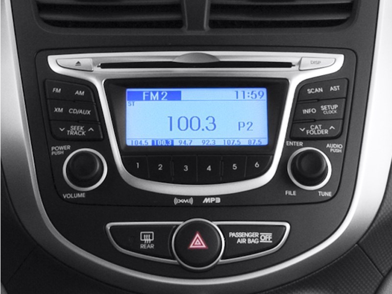 2013 Hyundai Accent 4dr Sdn Man GL *Ltd Avail* Interior Shot 10