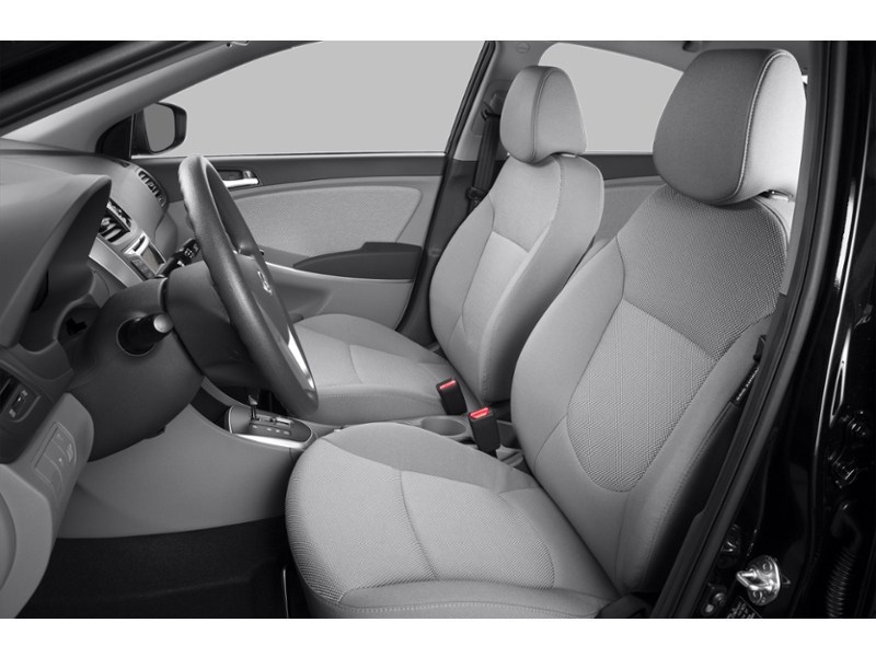 2013 Hyundai Accent 4dr Sdn Auto GL Interior Shot 4