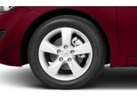 2013 Hyundai Elantra 4dr Sdn Auto GLS Exterior Shot 5