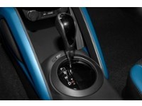 2014 Hyundai Veloster 3dr Cpe Auto Turbo Exterior Shot 9