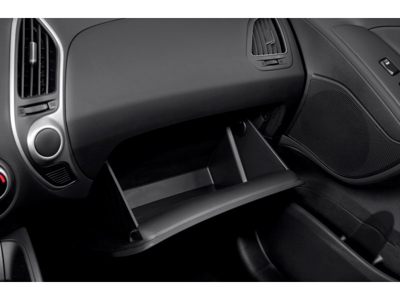 2013 Hyundai Tucson AWD 4dr I4 Auto GL *Ltd Avail* Interior Shot 3