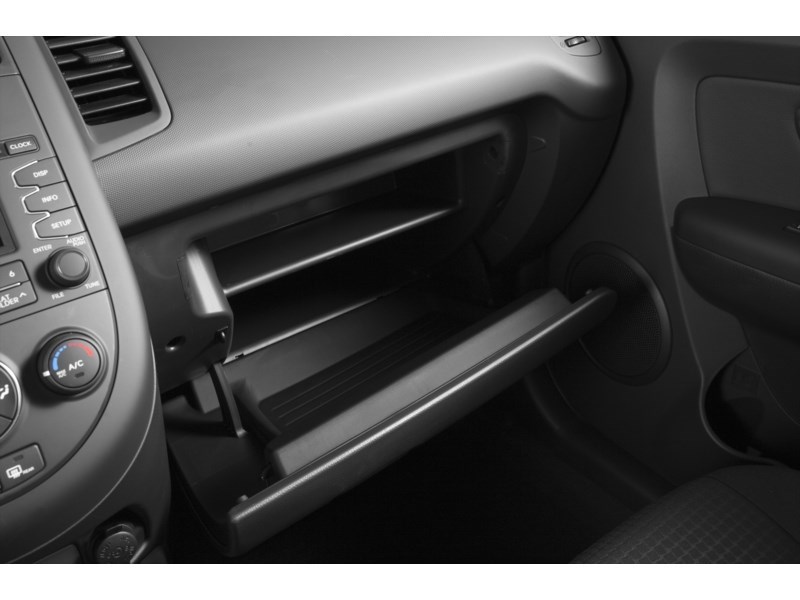 2013 Kia Soul 5dr Wgn Auto Interior Shot 4