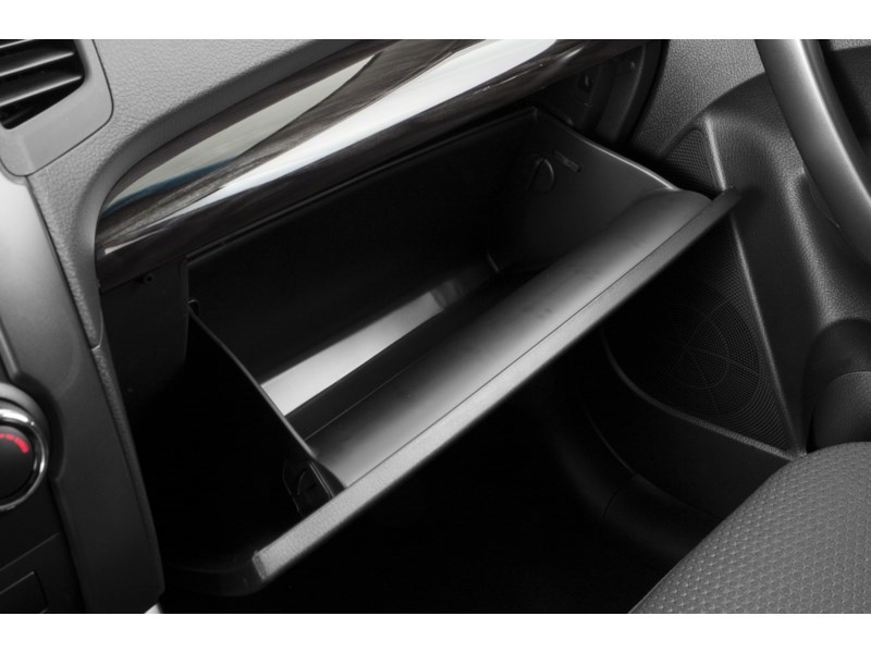 2013 Kia Sorento AWD 4dr V6 Auto EX Interior Shot 3