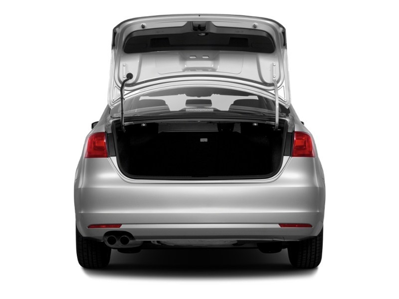 2013 Volkswagen Jetta 4dr 2.0L Man Trendline Exterior Shot 4
