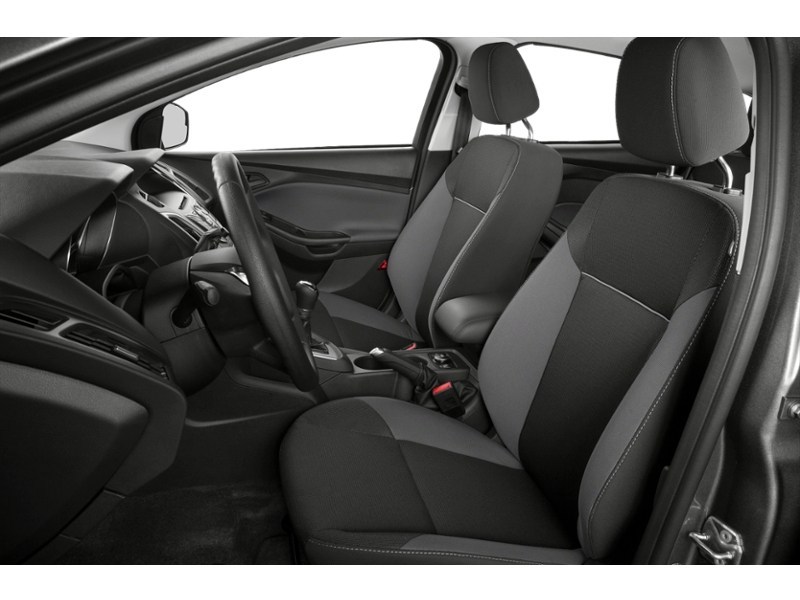 2014 Ford Focus 5dr HB SE Interior Shot 5