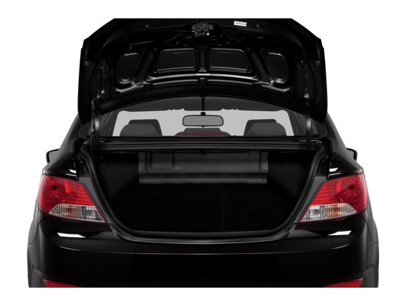 2014 Hyundai Accent 4dr Sdn Auto GL Exterior Shot 4