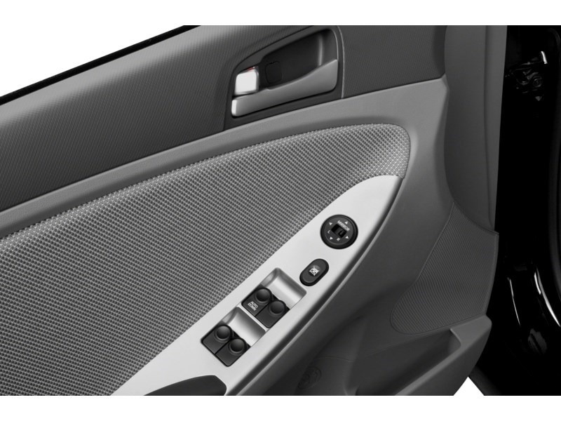 2014 Hyundai Accent 4dr Sdn Auto GL Exterior Shot 10
