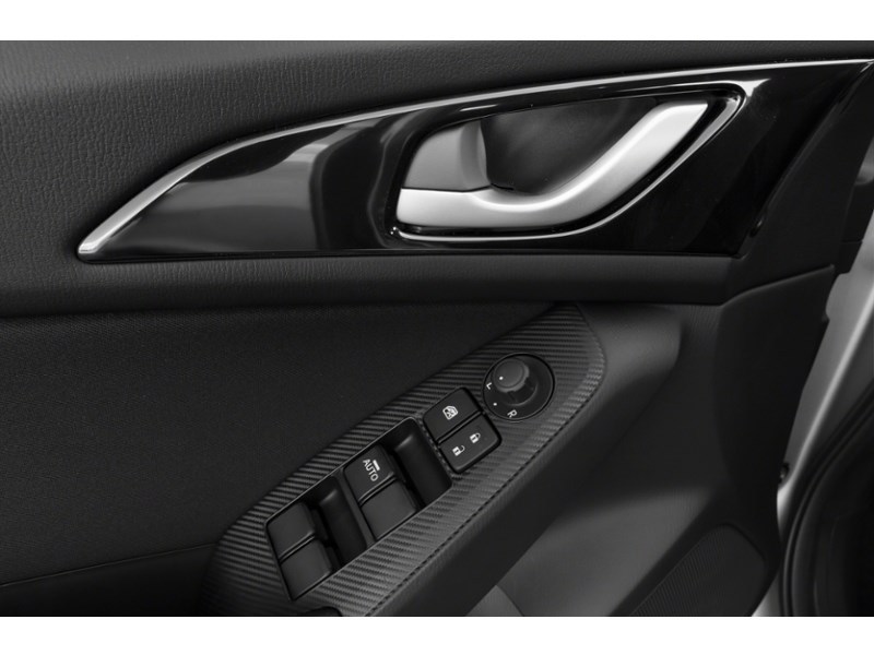 2014 Mazda Mazda3 Sport 4dr HB Sport Auto GT-SKY Exterior Shot 14