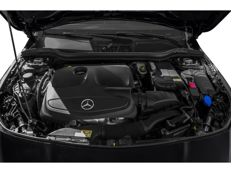 2015 Mercedes-Benz CLA-Class 4dr Sdn CLA 250 4MATIC Exterior Shot 3