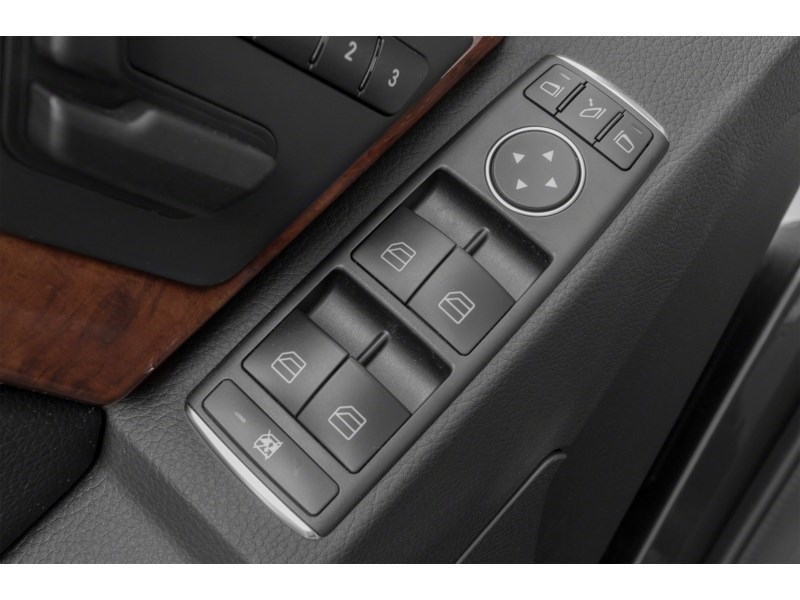 2014 Mercedes-Benz GLK-Class 4MATIC 4dr GLK 250 BlueTec Exterior Shot 12