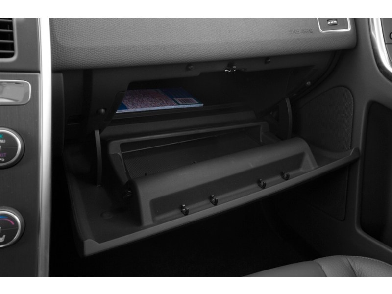 2016 Volvo XC60 AWD 5dr T5 Special Edition Premier Interior Shot 4