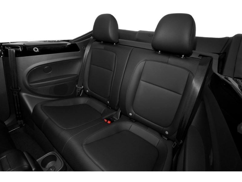 2015 Volkswagen The Beetle 2dr Conv 1.8 TSI Auto Comfortline Interior Shot 6