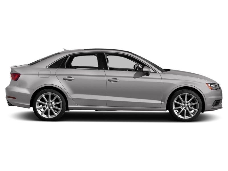 2016 Audi A3 4dr Sdn quattro 2.0T Progressiv Exterior Shot 11