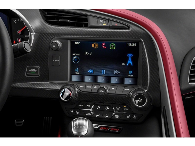 2015 Chevrolet Corvette 2dr Z06 Cpe w/3LZ Interior Shot 2