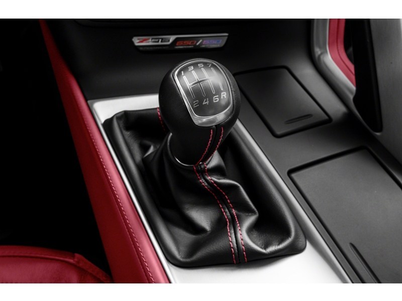2015 Chevrolet Corvette 2dr Z06 Cpe w/3LZ Exterior Shot 12