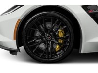 2015 Chevrolet Corvette 2dr Z06 Cpe w/3LZ Exterior Shot 5