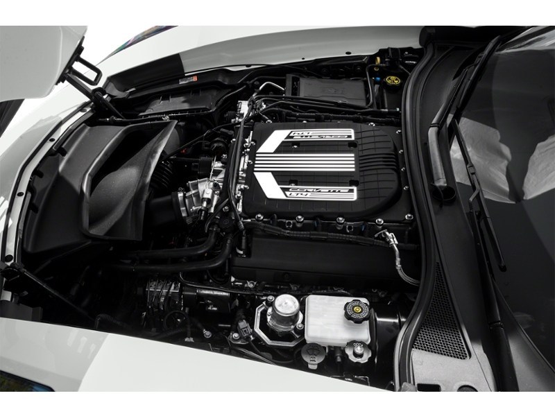 2015 Chevrolet Corvette 2dr Z06 Cpe w/3LZ Exterior Shot 3