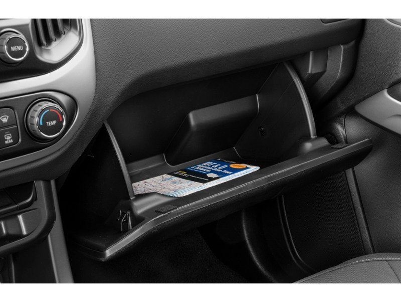 2018 Chevrolet Colorado 4WD Ext Cab 128.3" LT Interior Shot 4