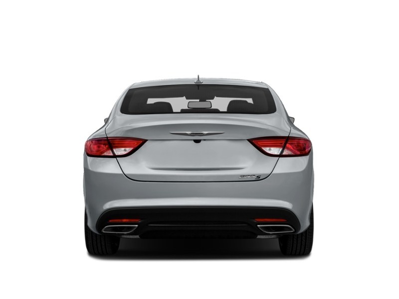 2016 Chrysler 200 S AWD Exterior Shot 8