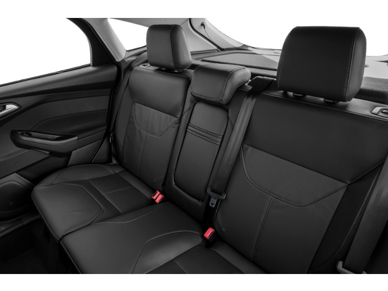 2015 Ford Focus 5dr HB SE Interior Shot 5