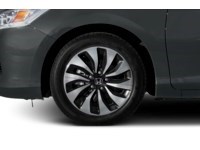 2015 Honda Accord Hybrid 4dr Sdn Touring Exterior Shot 5