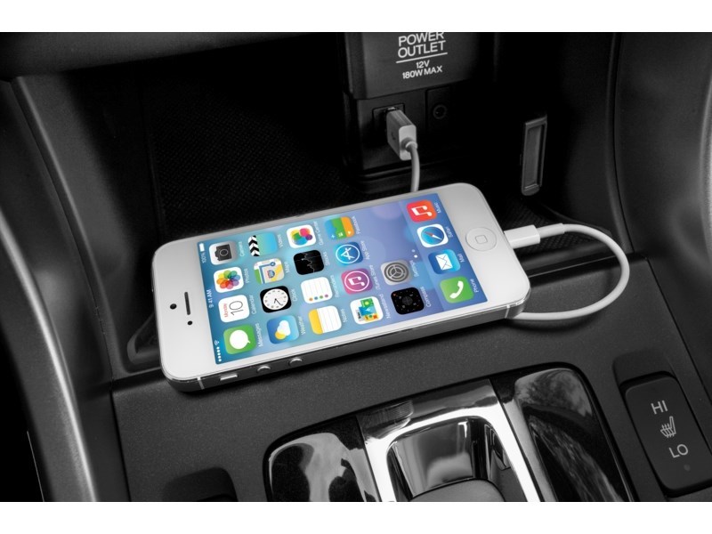 2015 Honda Accord Hybrid 4dr Sdn Touring Exterior Shot 10