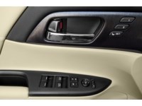 2015 Honda Accord Hybrid 4dr Sdn Touring Exterior Shot 11