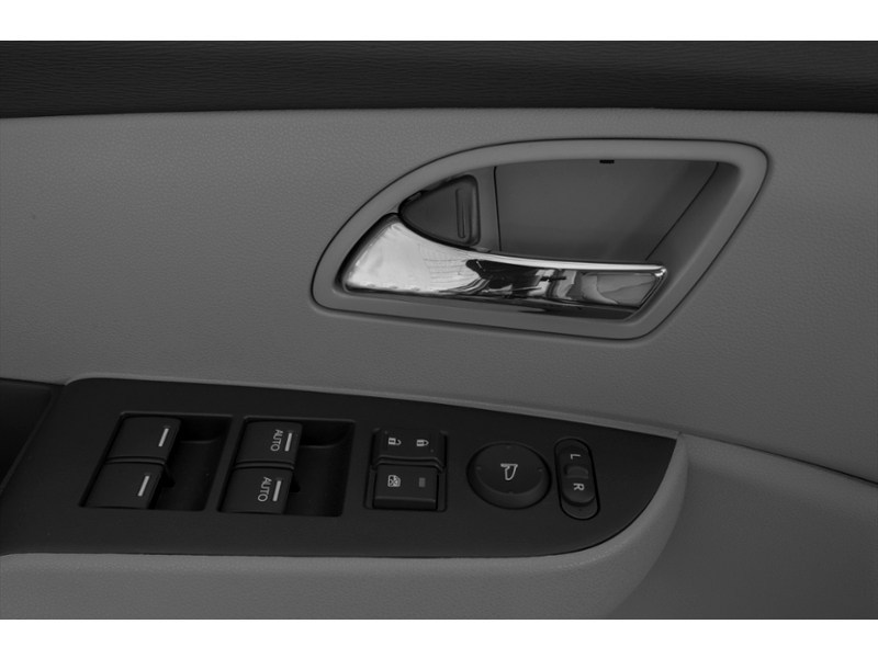 2015 Honda Odyssey 4dr Wgn EX Exterior Shot 11