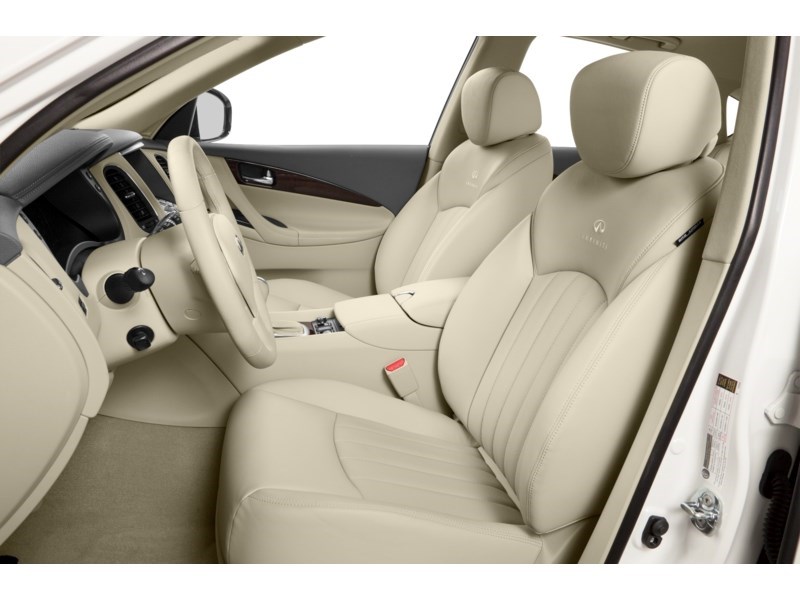 2015 INFINITI QX50 Base Interior Shot 4