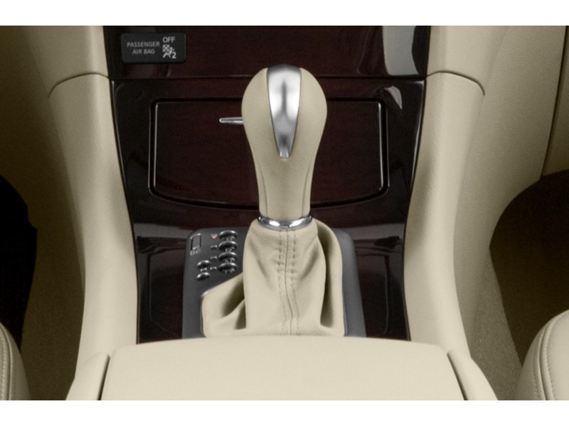 2015 INFINITI QX50 Base Exterior Shot 9