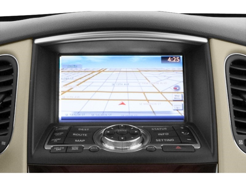 2015 INFINITI QX50 Base Interior Shot 8