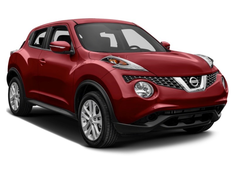 2015 Nissan Juke 5dr Wgn CVT SV FWD Exterior Shot 9