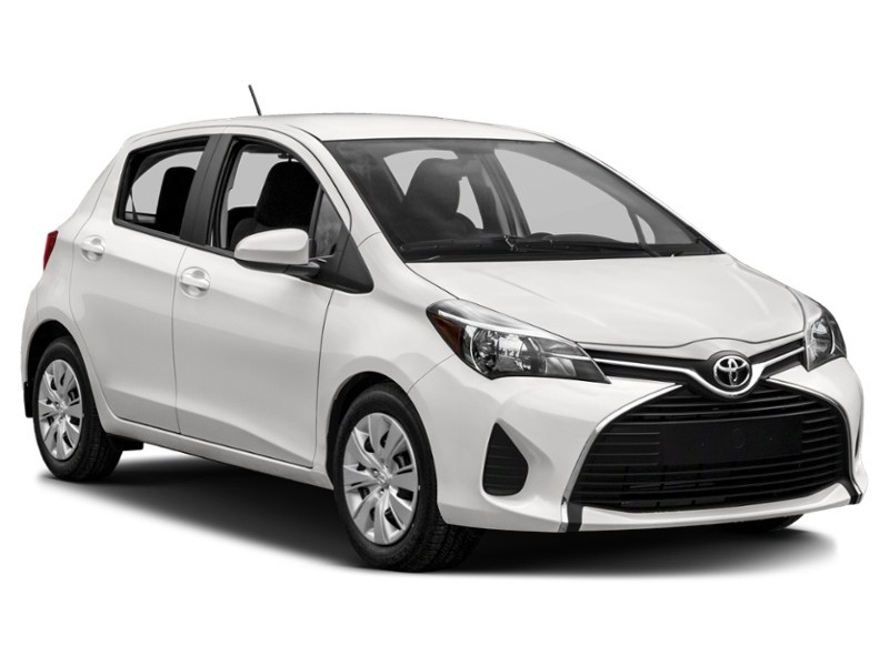 2015 Toyota Yaris 5dr HB Auto LE Exterior Shot 9