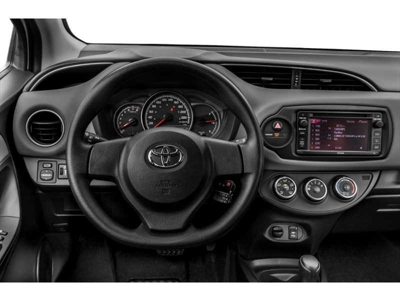 2017 Toyota Yaris 5dr HB Auto LE Interior Shot 3