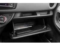 2017 Toyota Yaris 5dr HB Auto LE Interior Shot 4